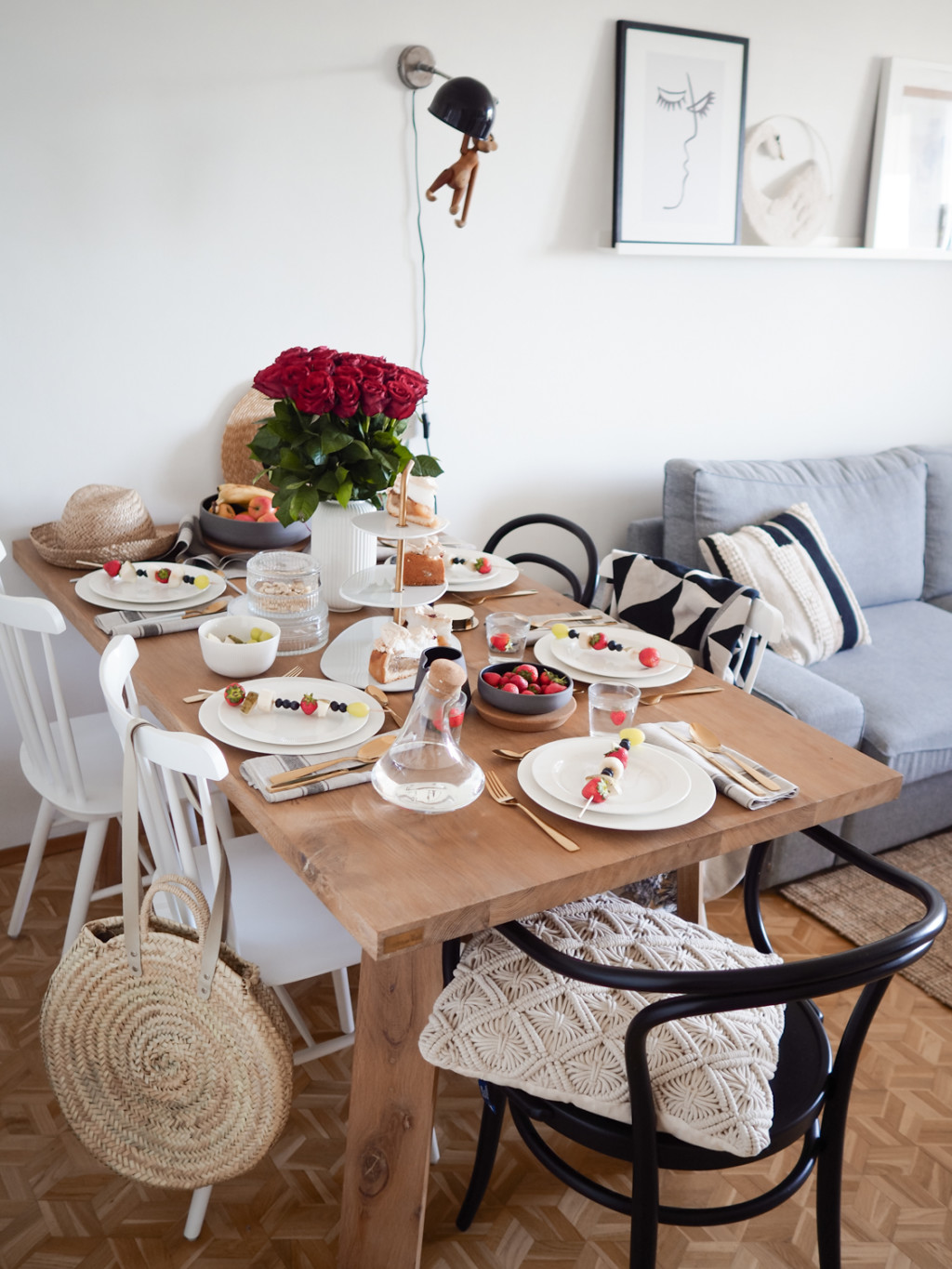 STÓŁ NA KAŻDĄ OKAZJĘ – JAK ZAARANŻOWAĆ JADALNIANĄ PRZESTRZEŃ.